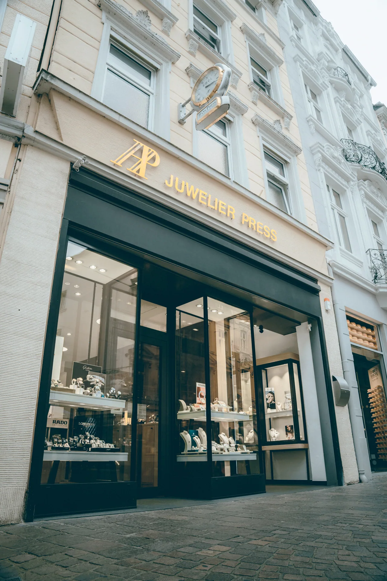 Schaufensterfront von Juwelier Press
