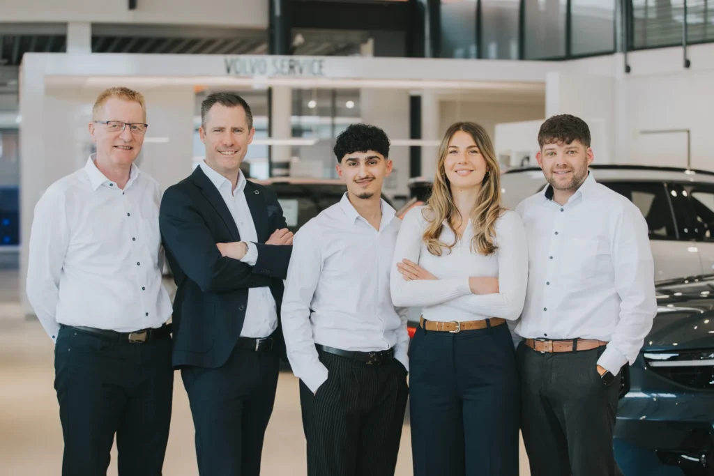 Das Verkaufsteam der Heistergruppe: Thomas Glatzel, Daniel Justinger, Hambar Issa, Annika Litschko und Julian Kaspar